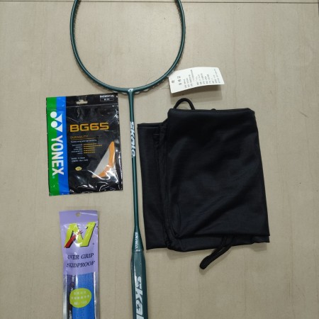 Full fiber SKALO adminton Racquet 1020